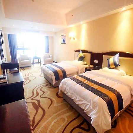 Chengdu Airport Ruijia Hotel Экстерьер фото
