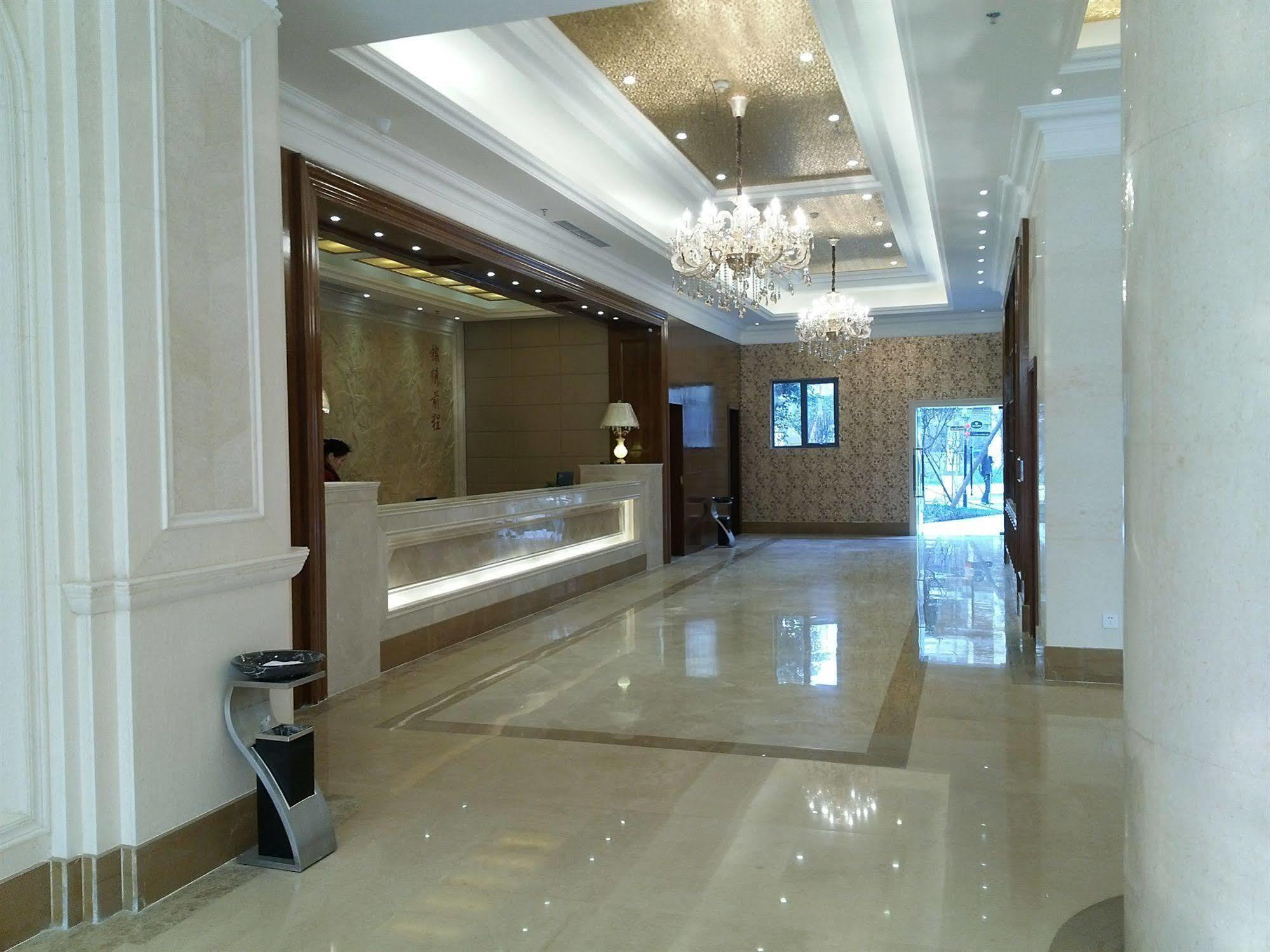 Chengdu Airport Ruijia Hotel Экстерьер фото