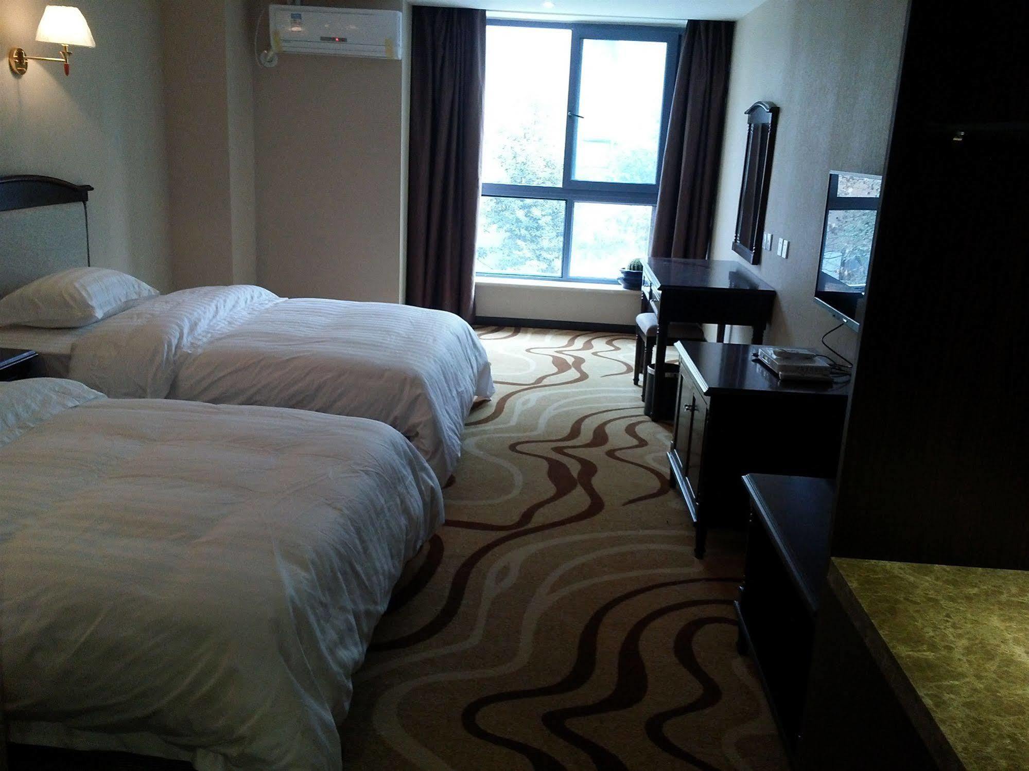 Chengdu Airport Ruijia Hotel Экстерьер фото