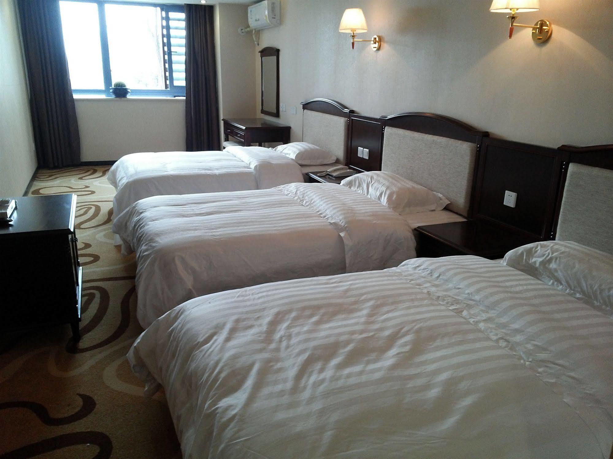 Chengdu Airport Ruijia Hotel Экстерьер фото