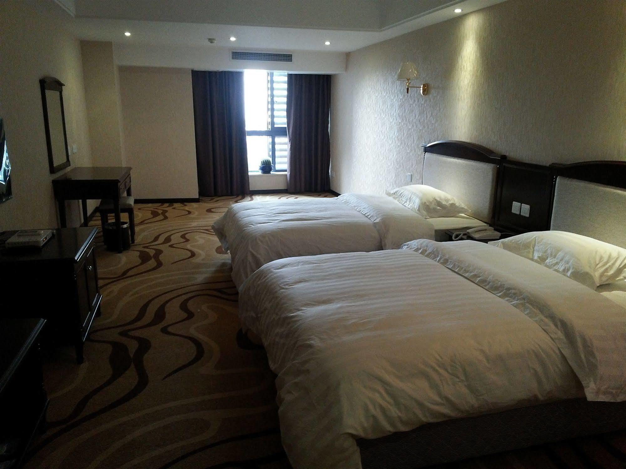 Chengdu Airport Ruijia Hotel Экстерьер фото