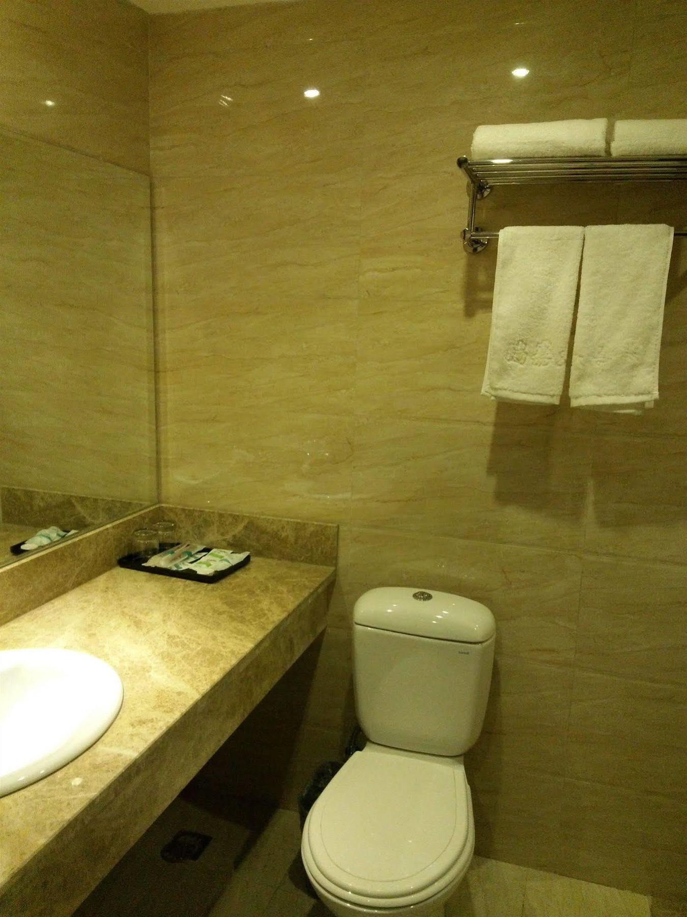 Chengdu Airport Ruijia Hotel Экстерьер фото